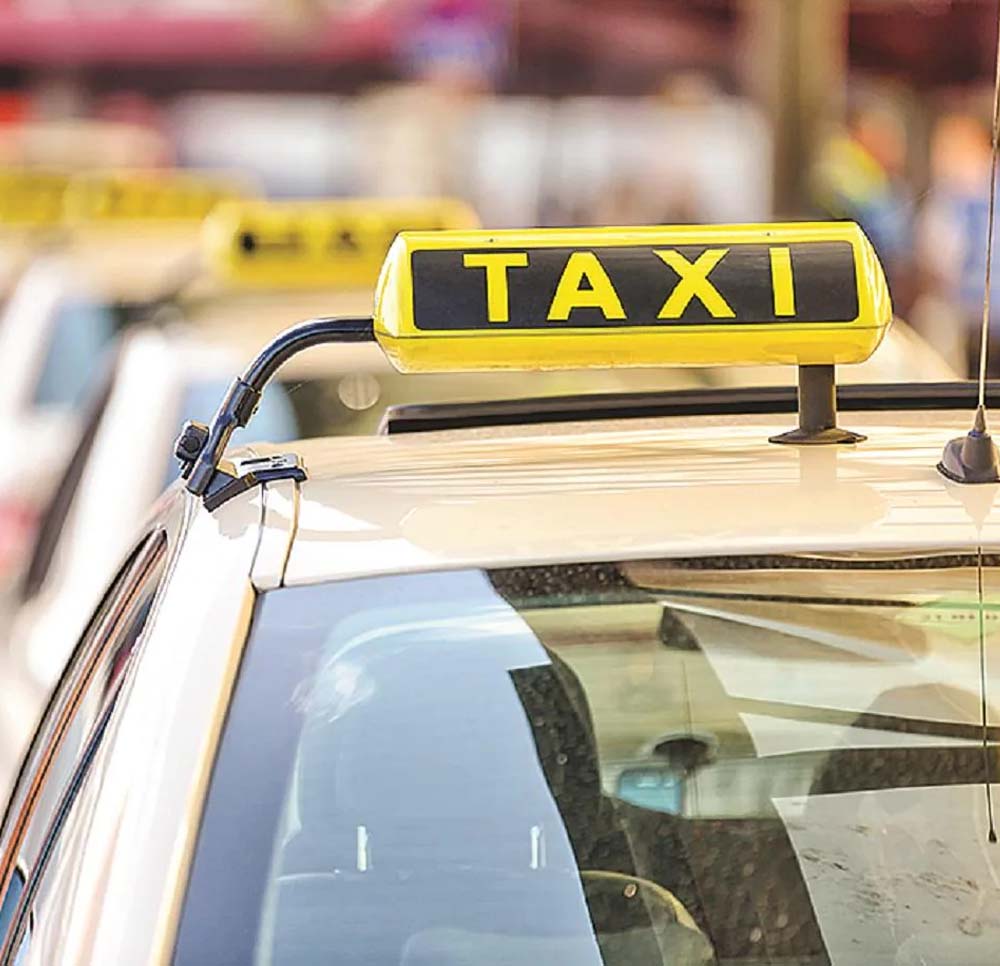 Taxi in Dharamshala