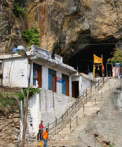 Taxi Agent in Katra