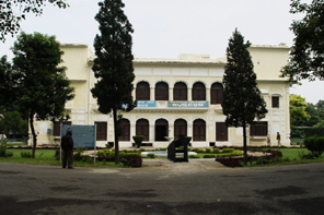  Taxi in Pathankot